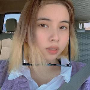 Meet your Posher, Lê